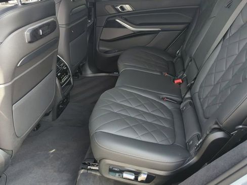 New 2026 BMW X7 xDrive40i w/ M Sport Package AWD/4WD image 15
