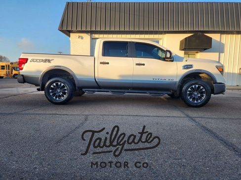 Used 2017 Nissan Titan PRO-4X w/ Pro-4x Convenience Package image 1