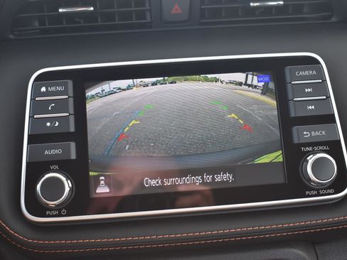 Used 2020 Nissan Kicks SR image 39