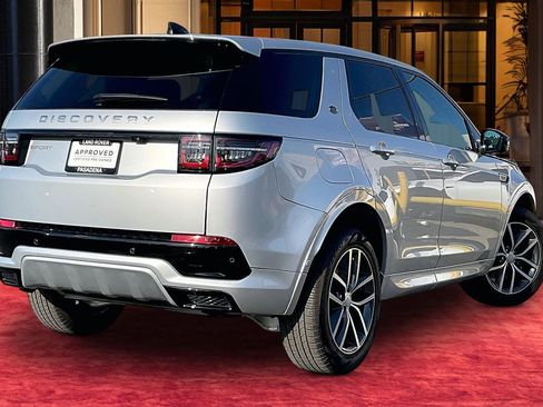 Used 2024 Land Rover Discovery Sport S image 12