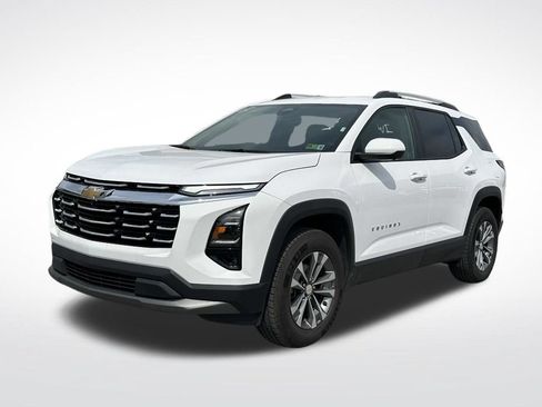 Used 2025 Chevrolet Equinox LT w/ Convenience Package II AWD/4WD image 2