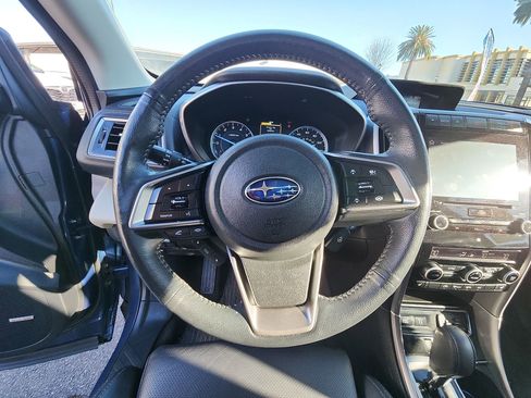 Used 2022 Subaru Ascent Limited w/ Technology Package image 11