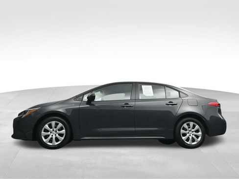Used 2025 Toyota Corolla LE w/ Convenience Package FWD image 45