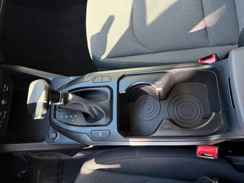 Used 2025 Kia K4 LXS image 35