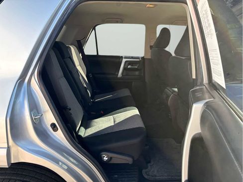 Used 2016 Toyota 4Runner SR5 image 14