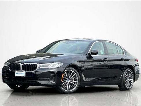 Used 2023 BMW 530e w/ Premium Package image 1