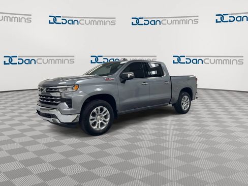 Used 2024 Chevrolet Silverado 1500 LTZ w/ Z71 Off-Road Package AWD/4WD image 4