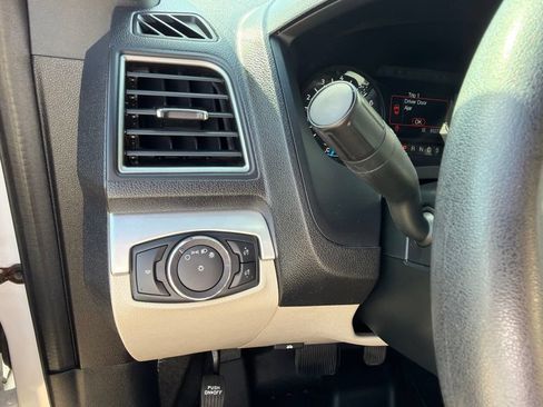Used 2018 Ford Explorer 4WD image 27