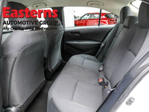 Used 2022 Toyota Corolla LE image 20