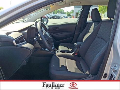 Certified 2025 Toyota Corolla LE FWD image 14