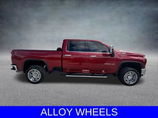 Used 2023 Chevrolet Silverado 2500 LTZ AWD/4WD video 3