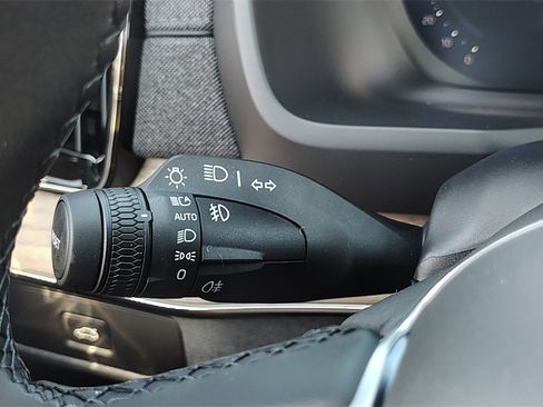 New 2026 Volvo XC90 B6 Plus image 17