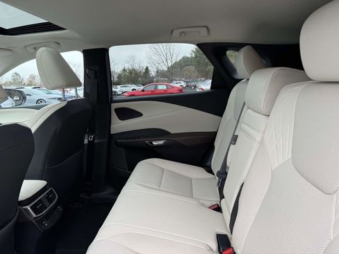 Used 2023 Lexus RX 350h image 13