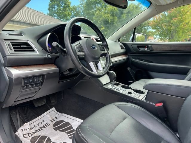 Used 2016 Subaru Outback 3.6R Limited AWD/4WD image 10