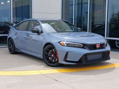 Used 2025 Honda Civic Type R image 2