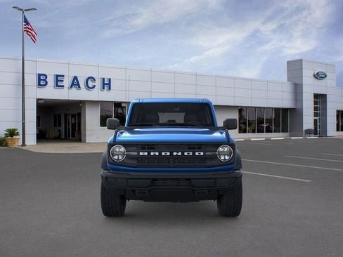 New 2025 Ford Bronco 4-Door image 6