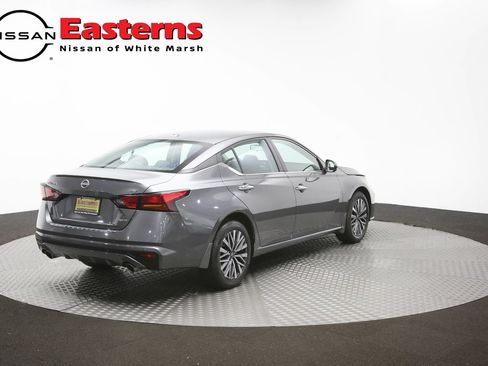 Used 2023 Nissan Altima 2.5 SV w/ SV Premium Package AWD/4WD image 40