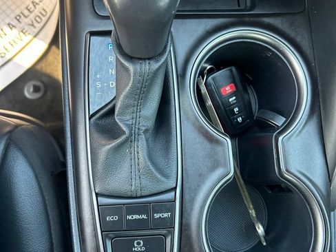Used 2024 Toyota Camry XSE FWD image 30