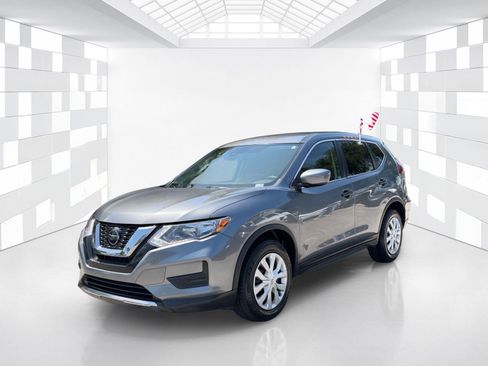Used 2020 Nissan Rogue S FWD image 3