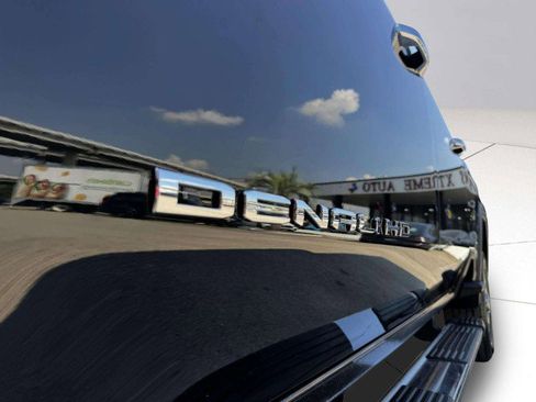 Used 2020 GMC Sierra 2500 Denali w/ Denali Ultimate Package image 14