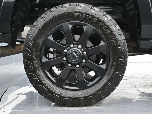 Used 2019 RAM 2500 Laramie AWD/4WD image 18
