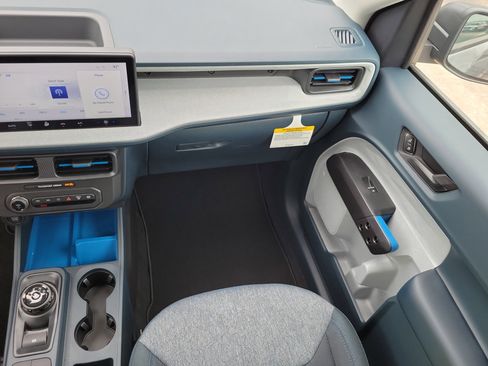 New 2026 Ford Maverick XLT FWD image 13