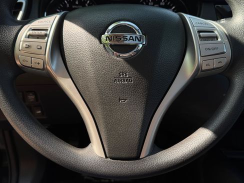 Used 2014 Nissan Rogue SV w/ SV Premium Package AWD/4WD image 19