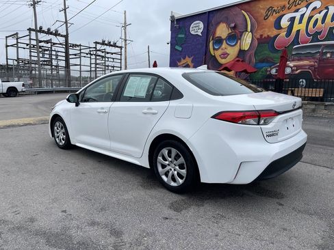 Used 2023 Toyota Corolla LE FWD image 3