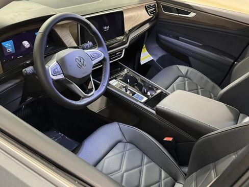 New 2026 Volkswagen Atlas SE image 18