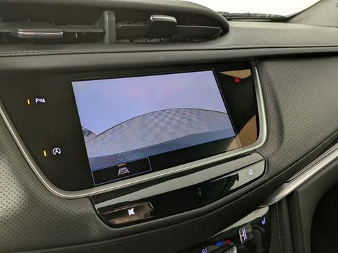 Certified 2022 Cadillac XT5 Premium Luxury image 5