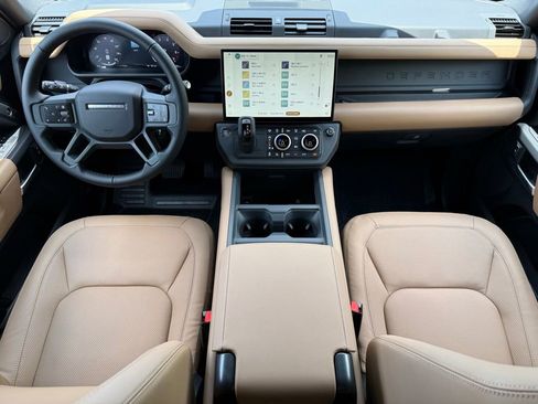 New 2026 Land Rover Defender 130 X-Dynamic SE AWD/4WD image 17