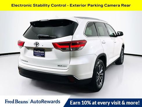 Used 2019 Toyota Highlander XLE image 7