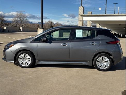 Used 2024 Nissan Leaf S image 4