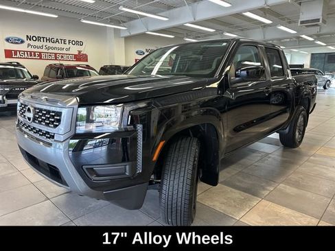 Used 2025 Nissan Frontier SV AWD/4WD image 15