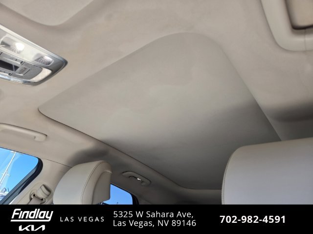 Used 2023 Genesis GV70 2.5T w/ Select Package AWD/4WD image 12