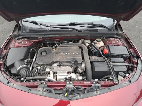 Used 2016 Chevrolet Malibu LT w/ Driver Confidence Package image 29