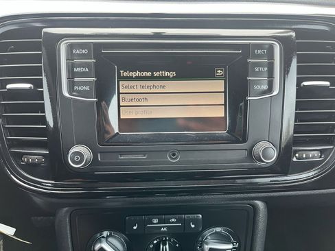 Used 2017 Volkswagen Beetle 1.8T Classic image 22