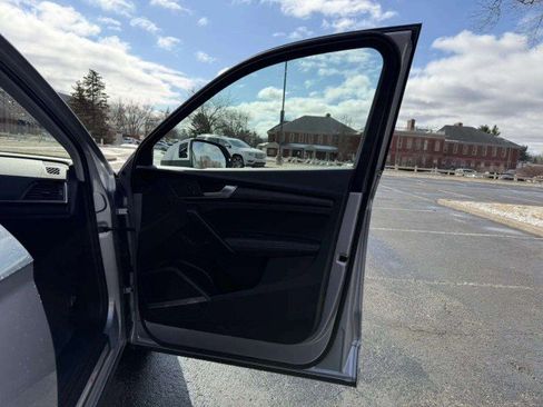 Certified 2025 Audi Q5 2.0T Premium Plus w/ Premium Plus Package image 28