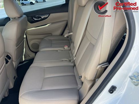 Used 2020 Nissan Rogue SL FWD image 39