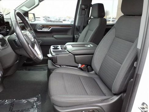 Used 2022 GMC Sierra 1500 Elevation w/ X31 Off-Road Package image 5
