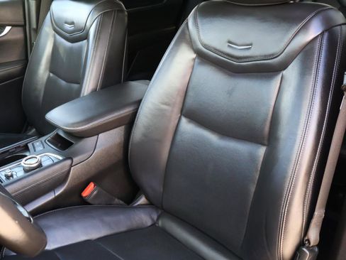 Used 2023 Cadillac XT6 Premium Luxury image 19