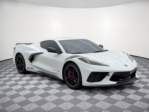 Used 2022 Chevrolet Corvette Stingray Premium Cpe w/ Z51 Performance Package RWD image 7