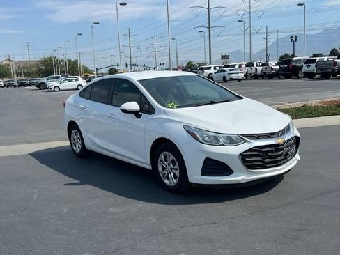 Used 2019 Chevrolet Cruze LS FWD image 10