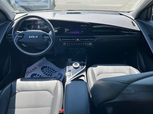 Certified 2023 Kia Niro EX w/ EX Cold Weather Package FWD image 14