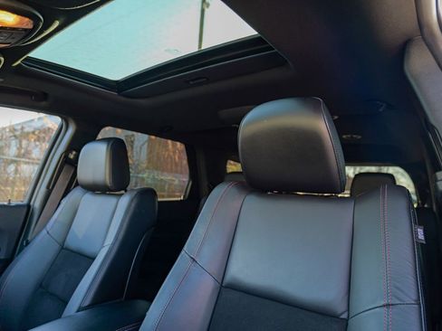 Used 2022 Dodge Durango R/T w/ Blacktop Package image 24