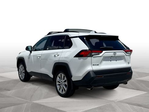 Used 2025 Toyota RAV4 XLE Premium AWD/4WD image 6