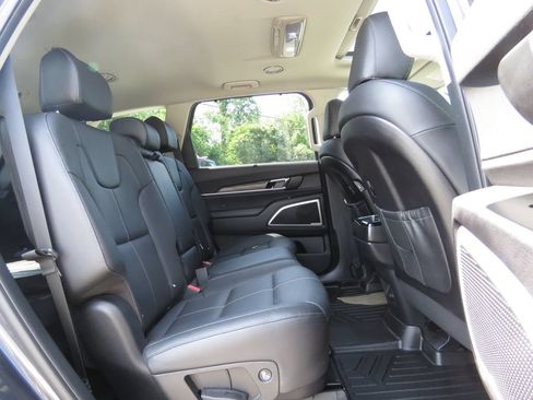 Used 2021 Kia Telluride EX w/ Towing Package AWD/4WD image 16