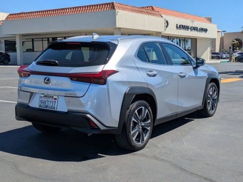 Used 2024 Lexus UX 250h FWD image 5