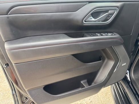 Used 2023 Chevrolet Suburban RST w/ Luxury Package image 30