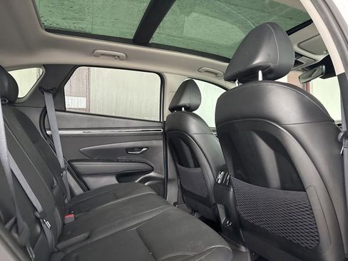 Used 2022 Hyundai Tucson Limited AWD/4WD image 6